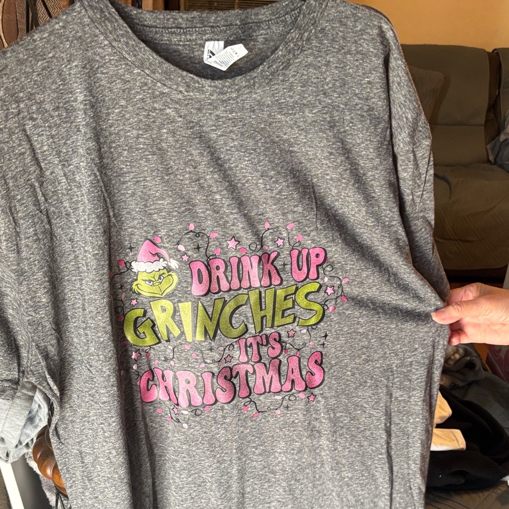 Gray Graphic T-Shirt with Grinch Design